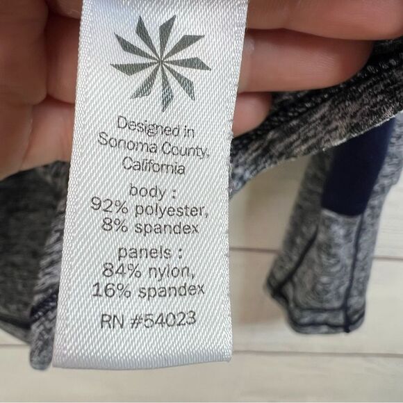 Athleta Gray Blue Pullover Running Wild Colorblock Half Zip Sweater Size M - Picture 6 of 9